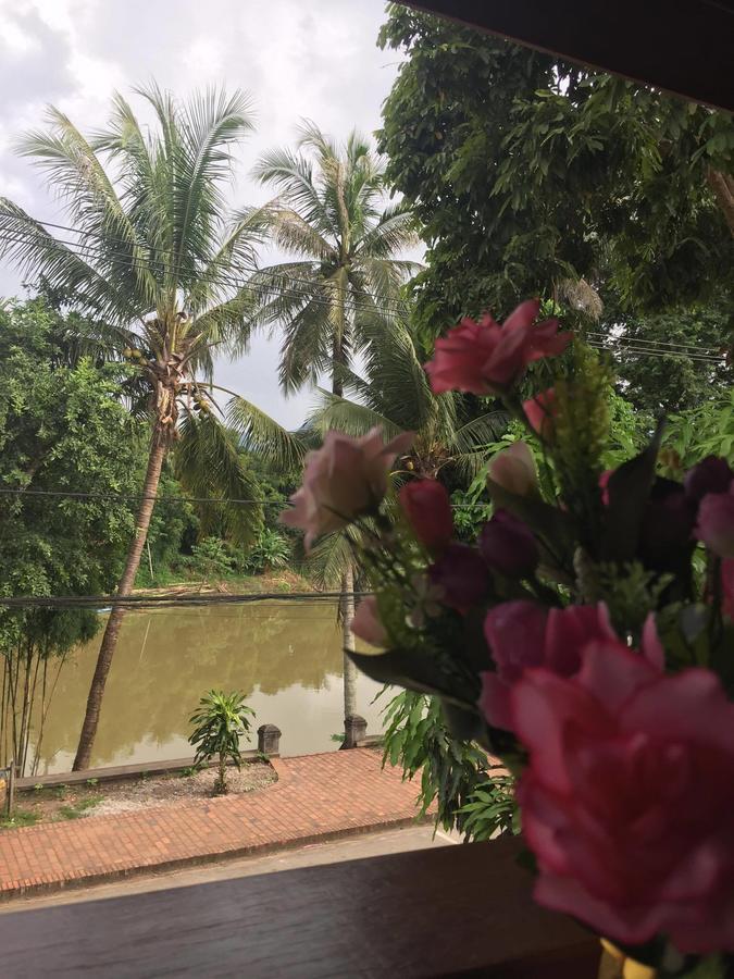 Golden Lotus Namkhan View Luang Prabang Exterior foto